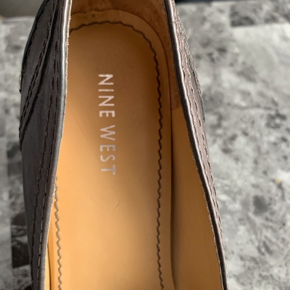 Nine West black high heels size 8, like new - Picture 2 of 3